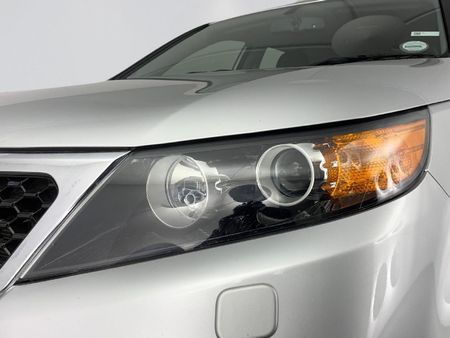 2011-Kia-Sorento-35-Auto-7-seat_2