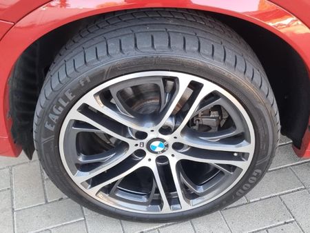 2017-BMW-X4-xDrive30d-M-Sport_5