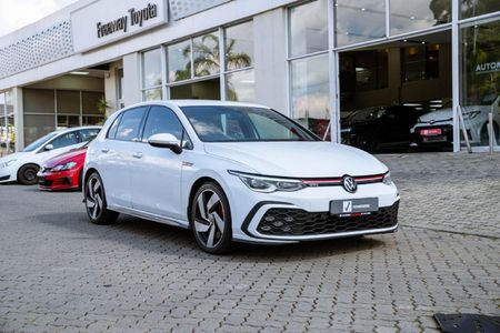 2023-Volkswagen-Golf-8-GTI-20-TSI-Auto_17