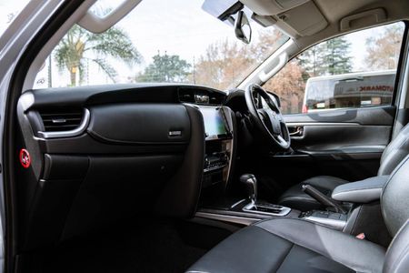2022-Toyota-Fortuner-28-GD-6-Raised-Body-Auto_9