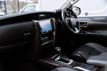 2022-Toyota-Fortuner-28-GD-6-Raised-Body-Auto_12