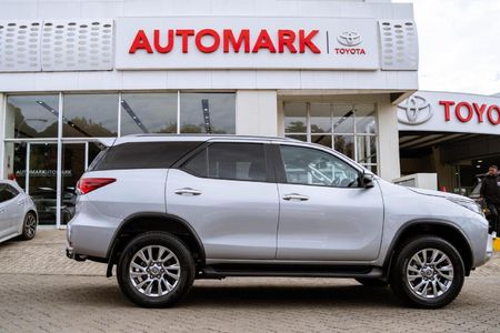 2022-Toyota-Fortuner-28-GD-6-Raised-Body-Auto_18