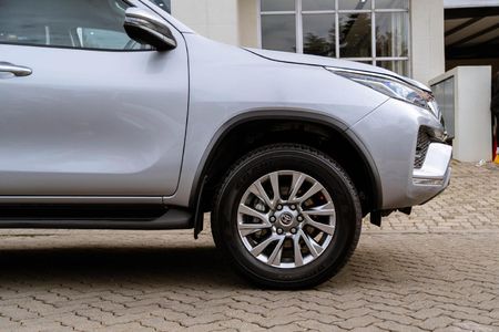 2022-Toyota-Fortuner-28-GD-6-Raised-Body-Auto_19
