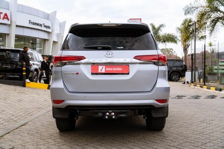 2022-Toyota-Fortuner-28-GD-6-Raised-Body-Auto_5
