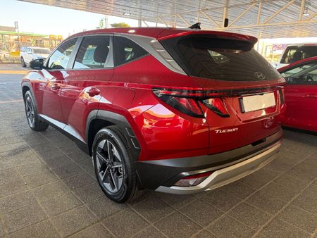 2025-Hyundai-Tucson-20-Premium-Auto_4