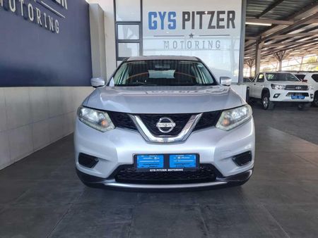 2016-Nissan-X-Trail-20-XE_2