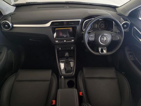 2026-MG-ZS-15-Delux-Auto_4