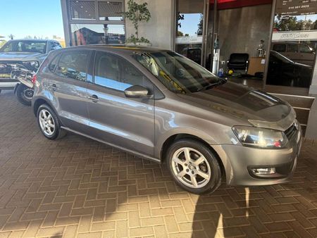 2014-Volkswagen-Polo-16-Comfortline-5-dr_2