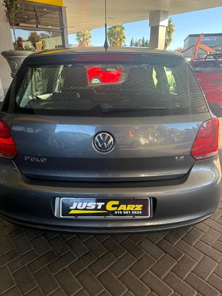 2014-Volkswagen-Polo-16-Comfortline-5-dr_5