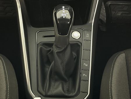 2025-Volkswagen-Taigo-10-TSI-Life-Auto_10