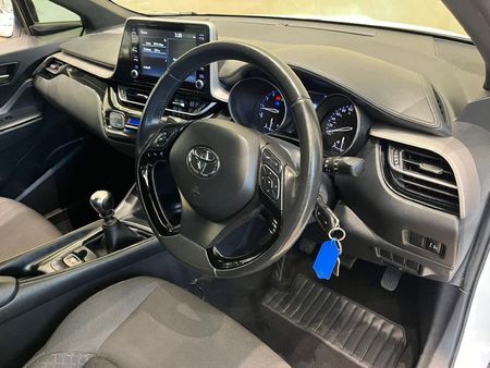 2020-Toyota-C-HR-12T-Plus_6