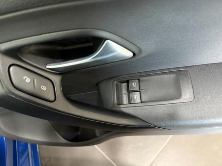2026-Volkswagen-Polo-Vivo-14_6