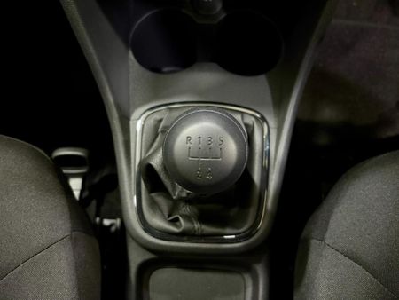 2026-Volkswagen-Polo-Vivo-14_3