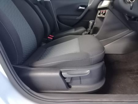 2026-Volkswagen-Polo-Vivo-16-Life_22