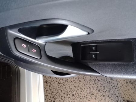 2026-Volkswagen-Polo-Vivo-16-Life_26