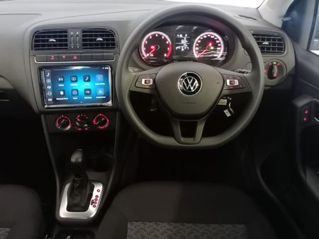 2026-Volkswagen-Polo-Vivo-16-Life_8