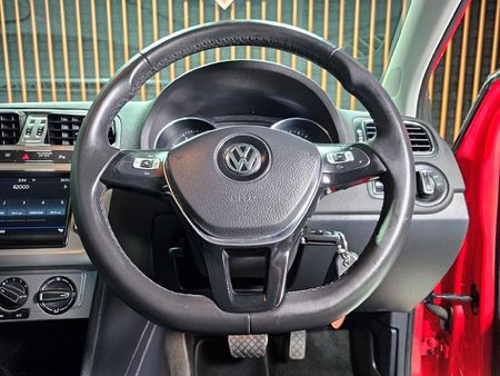 2016-Volkswagen-Polo-12-TSI-Highline-Auto-81kW_10