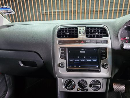 2016-Volkswagen-Polo-12-TSI-Highline-Auto-81kW_13
