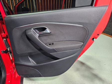 2016-Volkswagen-Polo-12-TSI-Highline-Auto-81kW_19