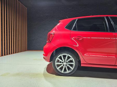 2016-Volkswagen-Polo-12-TSI-Highline-Auto-81kW_27