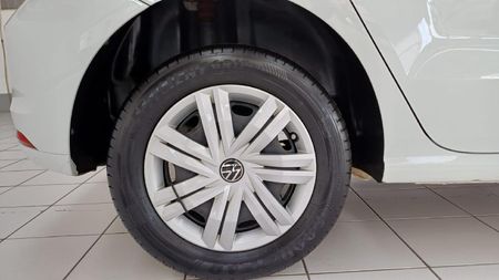 2024-Volkswagen-Polo-Vivo-14-Trendline-5-dr_15