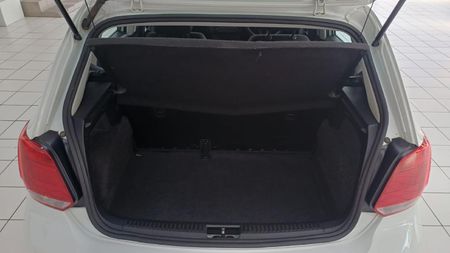 2024-Volkswagen-Polo-Vivo-14-Trendline-5-dr_7