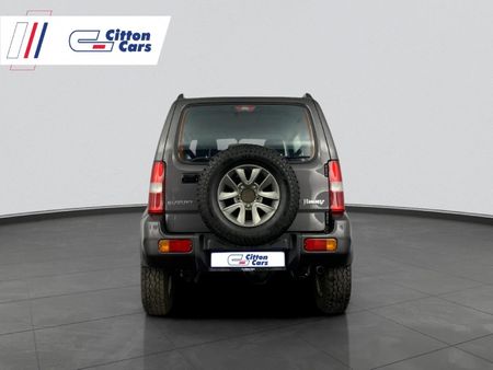 2016-Suzuki-Jimny-13_11