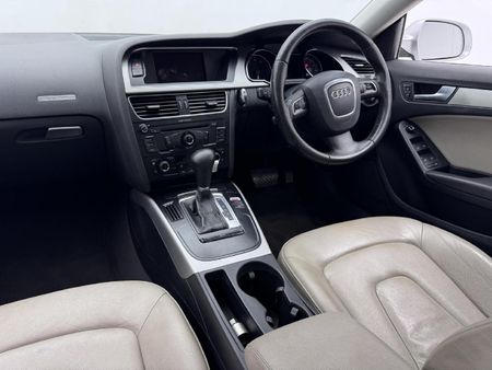 2011-Audi-A5-Sportback-20-TFSI-quattro-Auto_7