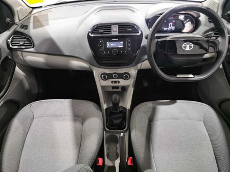 2026-TATA-Tiago-12-XM_9