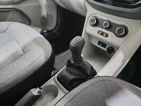 2026-TATA-Tiago-12-XM_10