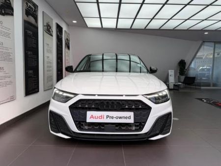 2025-Audi-A1-Sportback-30-TFSI-Black-Edition-S-Tronic_7