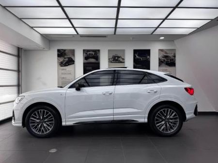 2026-Audi-Q3-Sportback-Black-Edition-35-TFSI_4