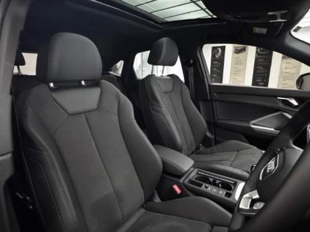 2026-Audi-Q3-Sportback-Black-Edition-35-TFSI_7