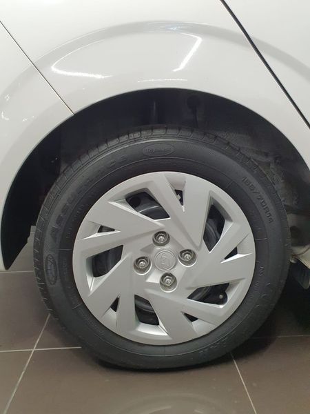 2024-Hyundai-Grand-i10-10-Motion_12