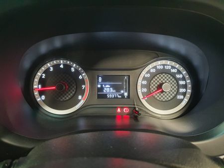 2024-Hyundai-Grand-i10-10-Motion_17