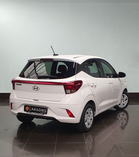 2024-Hyundai-Grand-i10-10-Motion_8