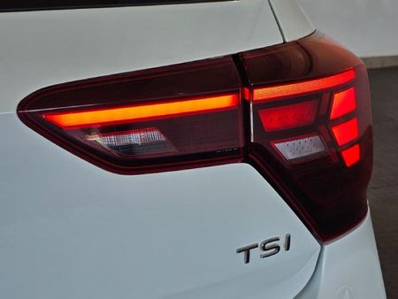 2023-Volkswagen-Polo-10-TSI-Life-Auto-DSG_13