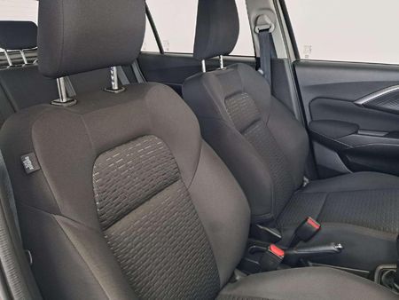 2026-Suzuki-Swift-12-GL_10