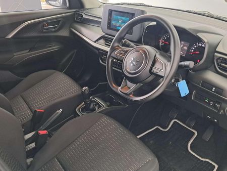 2026-Suzuki-Swift-12-GL_8