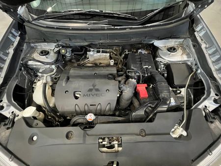 2016-Mitsubishi-ASX-20-GLX-Sport_12