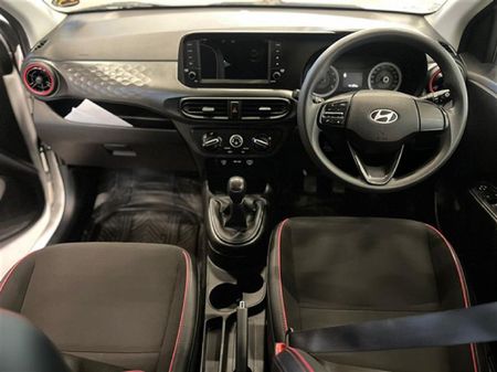 2024-Hyundai-Grand-i10-10-Motion-Cargo-panel-van_11