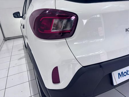 2024-Renault-Kwid-10-Techno_18