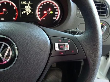 2025-Volkswagen-Polo-Vivo-16-Life_12