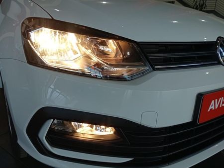 2025-Volkswagen-Polo-Vivo-16-Life_15