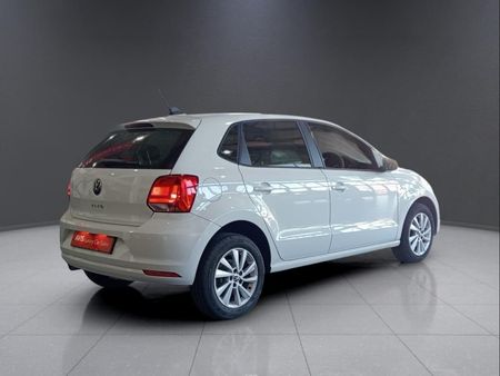 2025-Volkswagen-Polo-Vivo-16-Life_6