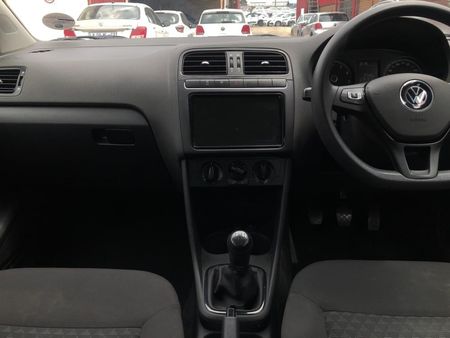 2025-Volkswagen-Polo-Vivo-14_14