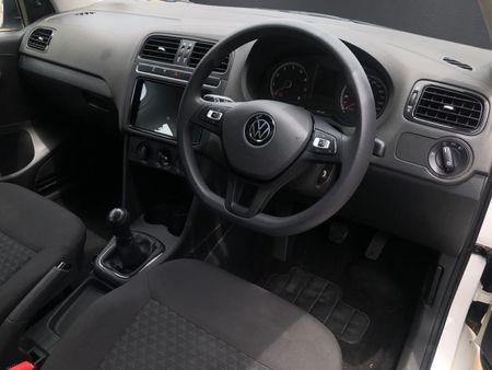 2025-Volkswagen-Polo-Vivo-14_8