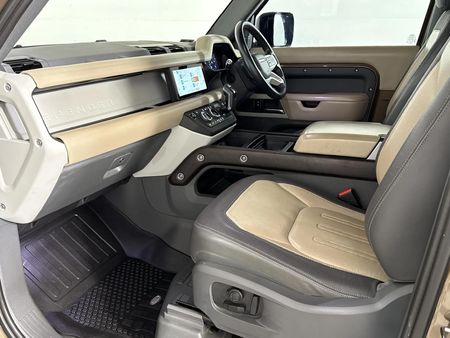 2021-Land-Rover-Defender-90-D300-HSE-X-Dynamic_7