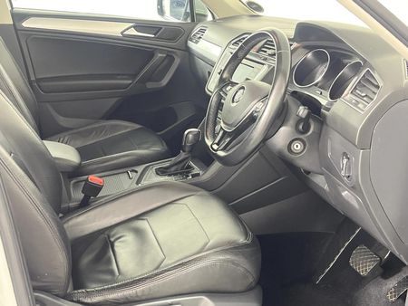 2021-Volkswagen-Tiguan-Allspace-14-TSI-Trendline-Auto-110kW_9