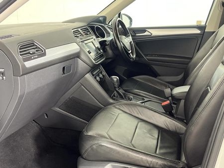 2021-Volkswagen-Tiguan-Allspace-14-TSI-Trendline-Auto-110kW_8